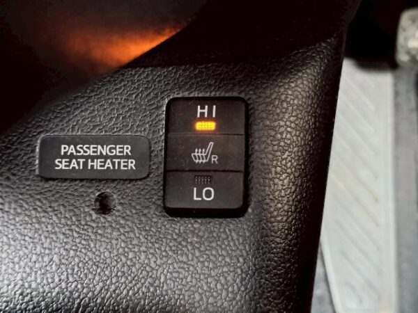 Ref:AUX-18551325 TOYOTA PRIUS 2016 - Image 14