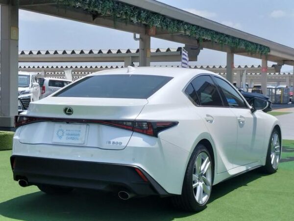 Ref:AUX-18563116 LEXUS IS 2023 - Image 2
