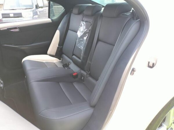 Ref:AUX-18563116 LEXUS IS 2023 - Image 10