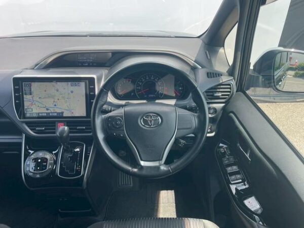 Ref:AUX-18564697 TOYOTA VOXY 2018 - Image 14