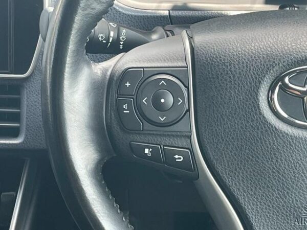 Ref:AUX-18564697 TOYOTA VOXY 2018 - Image 16