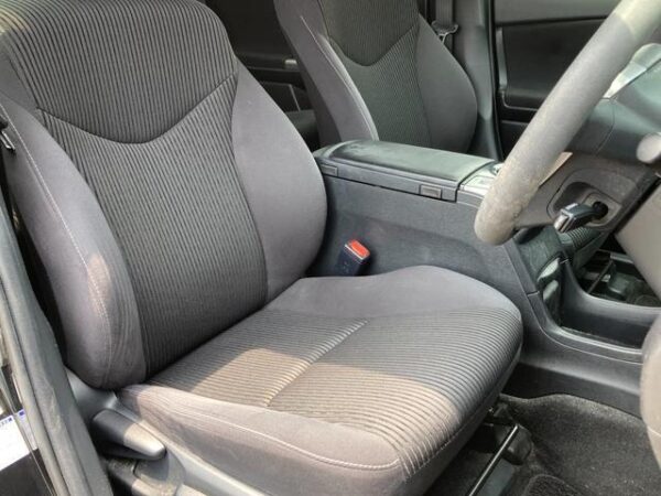 Ref:AUX-18579405 TOYOTA PRIUS ALPHA 2018 - Image 14