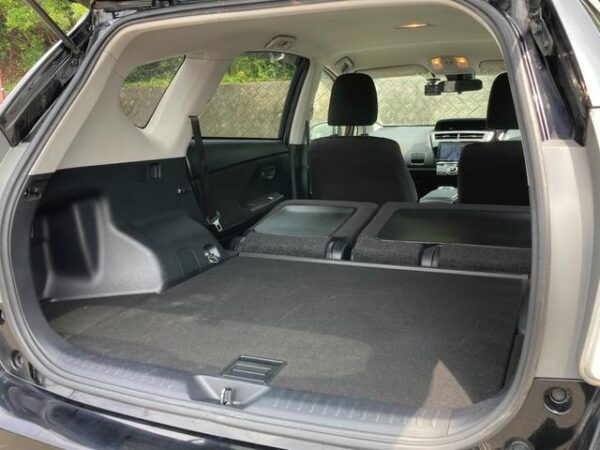 Ref:AUX-18579405 TOYOTA PRIUS ALPHA 2018 - Image 18