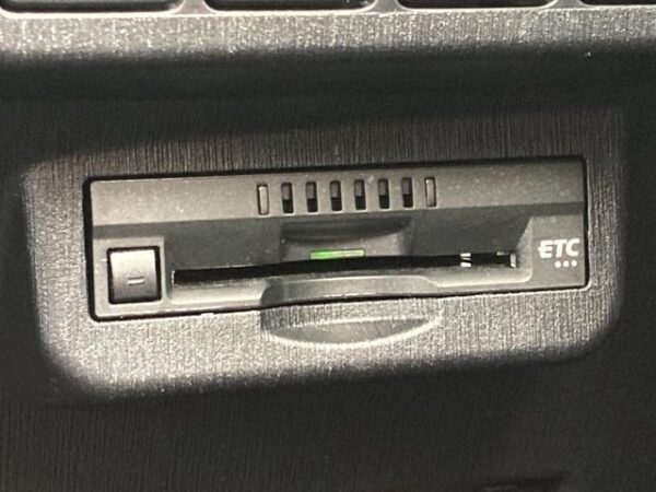 Ref:AUX-18579405 TOYOTA PRIUS ALPHA 2018 - Image 7