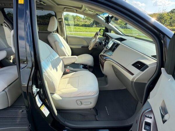 Ref:AUX-18580162 AMERICA TOYOTA SIENNA 2012 - Image 16
