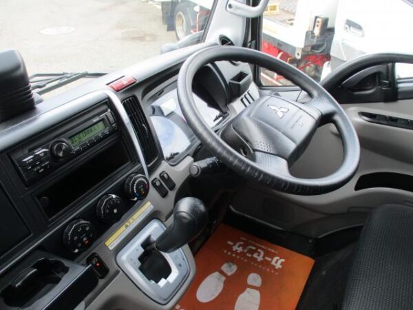 Ref:AUX-18583657 MITSUBISHI FUSO CANTER 2020 - Image 9