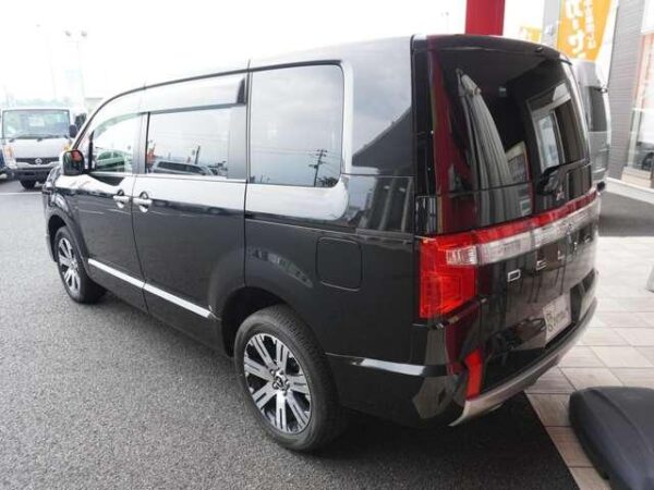 Ref:AUX-18590922 MITSUBISHI DELICA D:5 2022 - Image 7