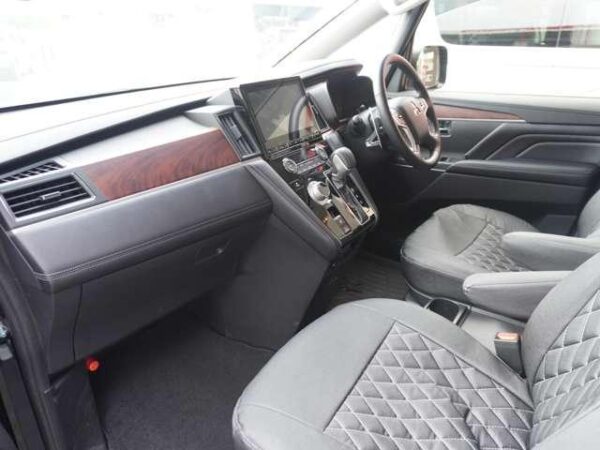 Ref:AUX-18590922 MITSUBISHI DELICA D:5 2022 - Image 9