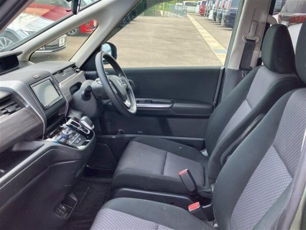 Ref:AUX-18594583 HONDA FREED HYBRID 2022 - Image 12