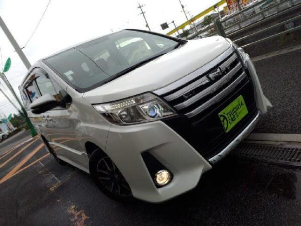 Ref:AUX-18594676 TOYOTA NOAH 2015 - Image 9