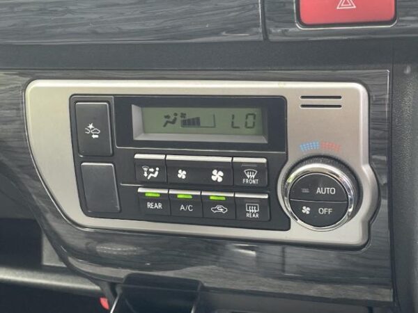 Ref:AUX-18594722 TOYOTA HIACE VAN 2018 - Image 13