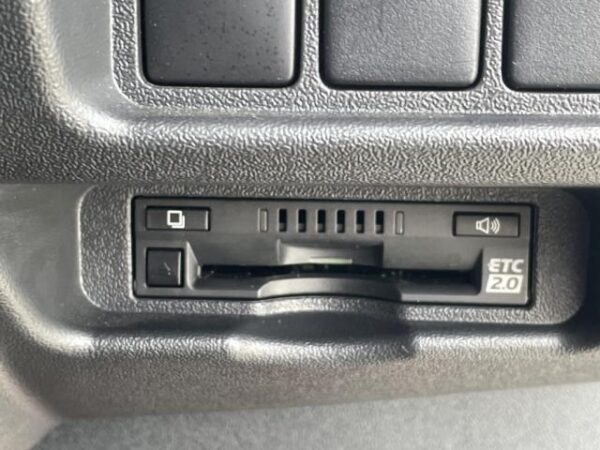 Ref:AUX-18594722 TOYOTA HIACE VAN 2018 - Image 16