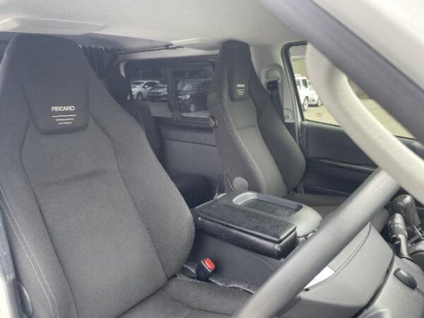 Ref:AUX-18594722 TOYOTA HIACE VAN 2018 - Image 4
