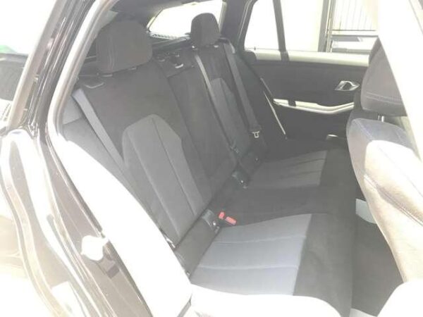 Ref:AUX-18600459 BMW 3 SERIES 2024 - Image 11