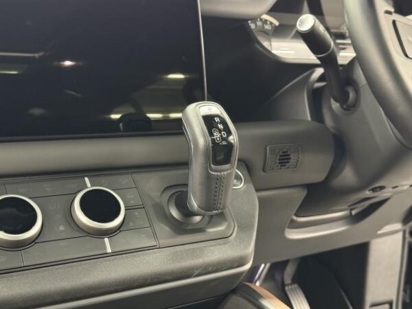 Ref:AUX-18608590 LAND ROVER DEFENDER 2022 - Image 10