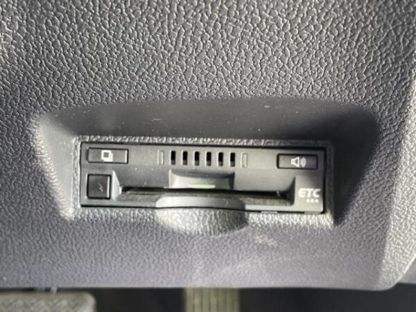 Ref:AUX-18609630 TOYOTA PRIUS 2020 - Image 18