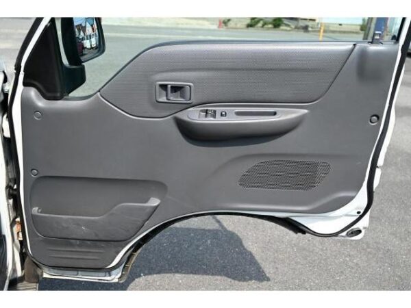 Ref:AUX-18609682 MAZDA BONGO VAN 2017 - Image 12