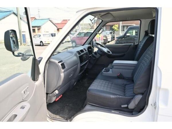 Ref:AUX-18609682 MAZDA BONGO VAN 2017 - Image 8