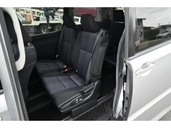 Ref:AUX-18611243 TOYOTA VOXY 2014 - Image 12