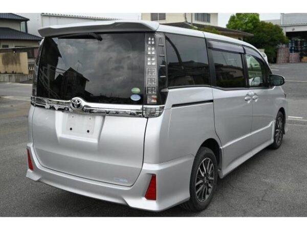 Ref:AUX-18611243 TOYOTA VOXY 2014 - Image 3