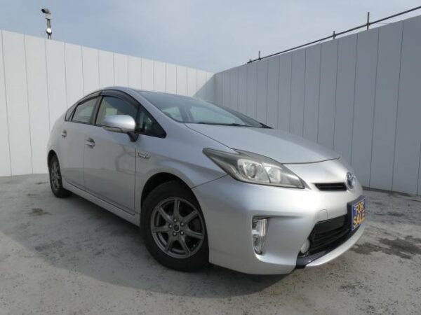 Ref:AUX-18619715 TOYOTA PRIUS 2013