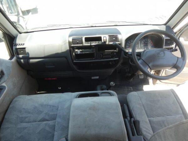 Ref:AUX-18619725 MAZDA BONGO VAN 2001 - Image 2