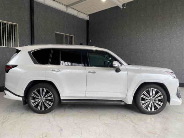 Ref:AUX-18619950 LEXUS LX 2022 - Image 4
