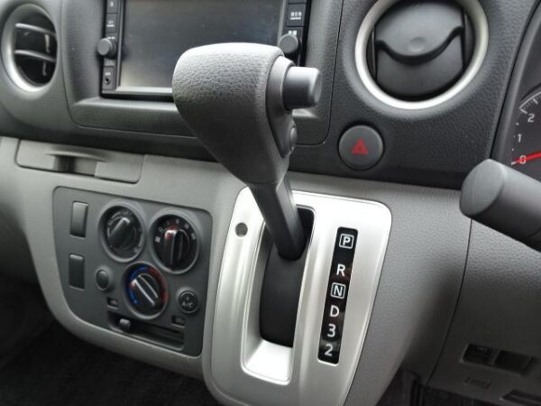 Ref:AUX-18635314 NISSAN NV350 CARAVAN VAN 2020 - Image 16