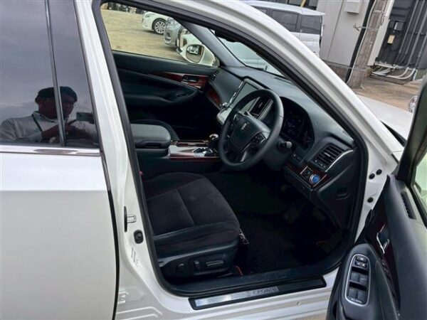 Ref:AUX-18639450 TOYOTA CROWN HYBRID 2015 - Image 13