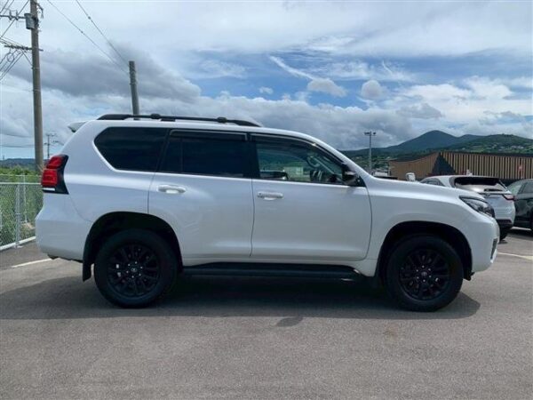 Ref:AUX-18642936 TOYOTA LAND CRUISER PRADO 2023 - Image 10