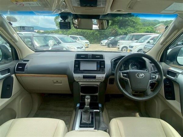 Ref:AUX-18642939 TOYOTA LAND CRUISER PRADO 2023 - Image 2