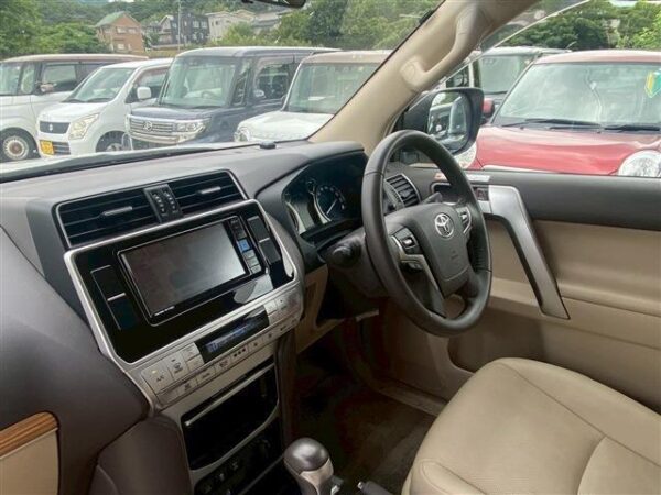 Ref:AUX-18642939 TOYOTA LAND CRUISER PRADO 2023 - Image 11