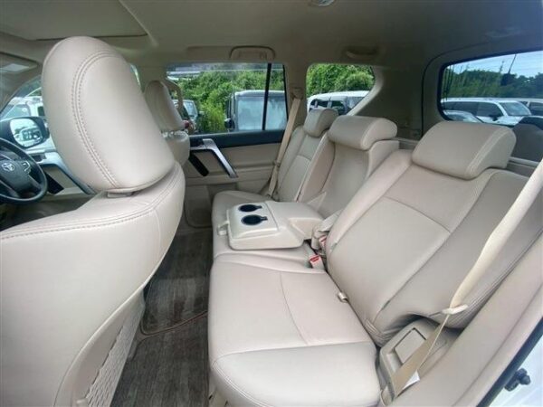 Ref:AUX-18642939 TOYOTA LAND CRUISER PRADO 2023 - Image 13