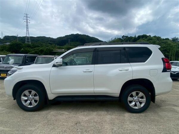 Ref:AUX-18642939 TOYOTA LAND CRUISER PRADO 2023 - Image 5