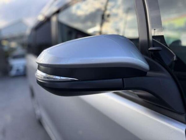 Ref:AUX-18644571 TOYOTA VOXY 2018 - Image 16