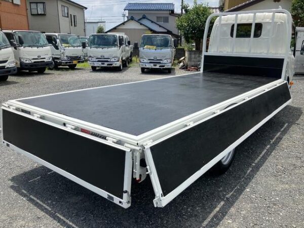 Ref:AUX-18664331 HINO DUTRO 2021 - Image 4