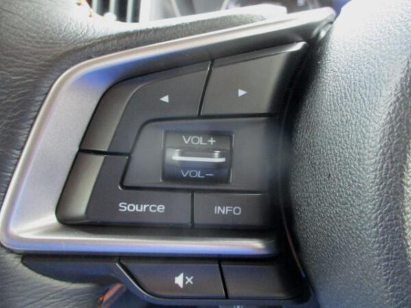 Ref:AUX-18671867 SUBARU XV 2017 - Image 12