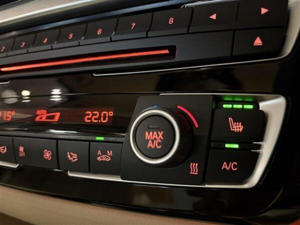 Ref:AUX-18683470 BMW 3 SERIES 2017 - Image 18