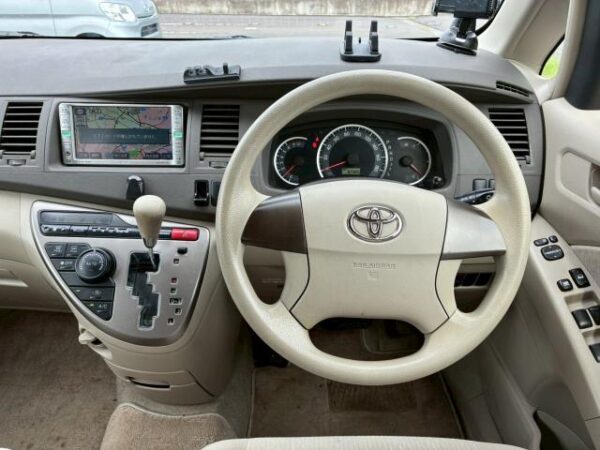 Ref:AUX-18686668 TOYOTA ISIS 2008 - Image 18