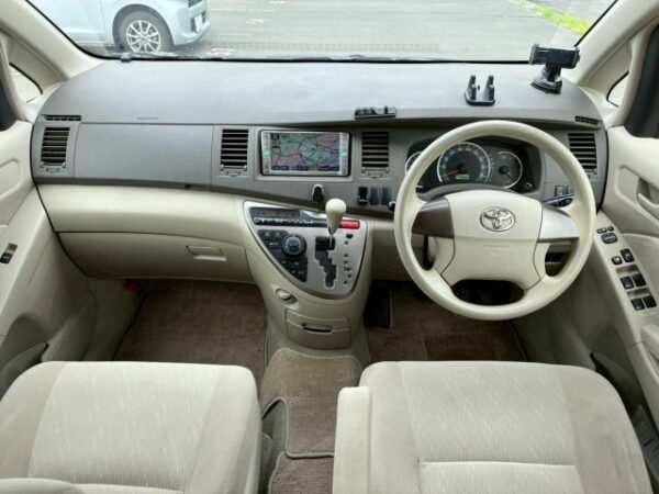 Ref:AUX-18686668 TOYOTA ISIS 2008 - Image 3