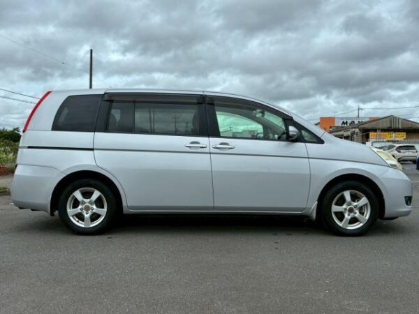 Ref:AUX-18686668 TOYOTA ISIS 2008 - Image 4