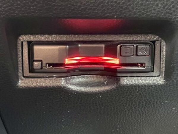 Ref:AUX-18696636 TOYOTA VOXY 2023 - Image 9