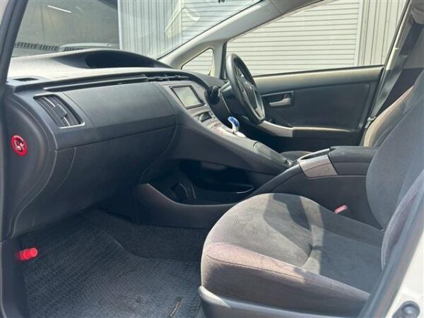 Ref:AUX-18696975 TOYOTA PRIUS 2015 - Image 12