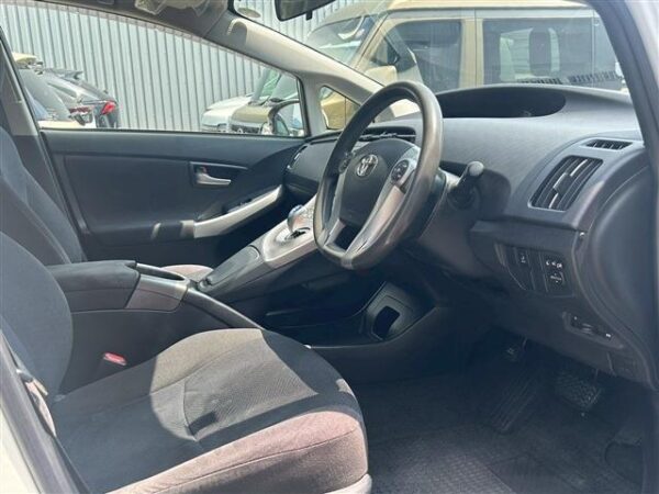 Ref:AUX-18696975 TOYOTA PRIUS 2015 - Image 13