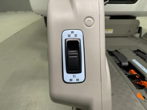 Ref:AUX-18697136 NISSAN NV350 CARAVAN VAN 2019 - Image 11