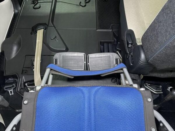 Ref:AUX-18697151 TOYOTA SIENTA 2016 - Image 12
