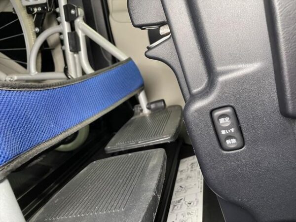 Ref:AUX-18697151 TOYOTA SIENTA 2016 - Image 16