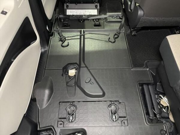Ref:AUX-18697151 TOYOTA SIENTA 2016 - Image 9