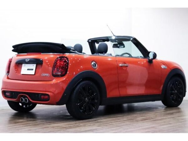 Ref:AUX-18698402 MINI MINI 2019 - Image 8
