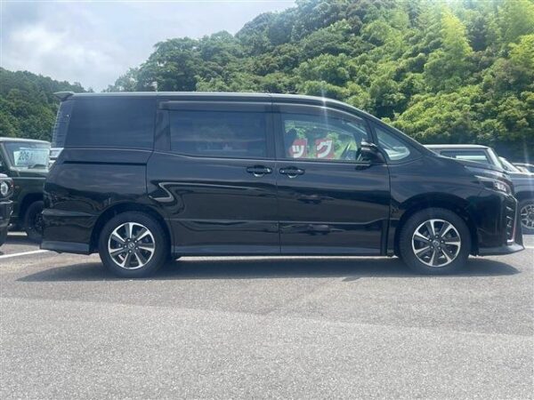 Ref:AUX-18700597 TOYOTA VOXY 2017 - Image 13